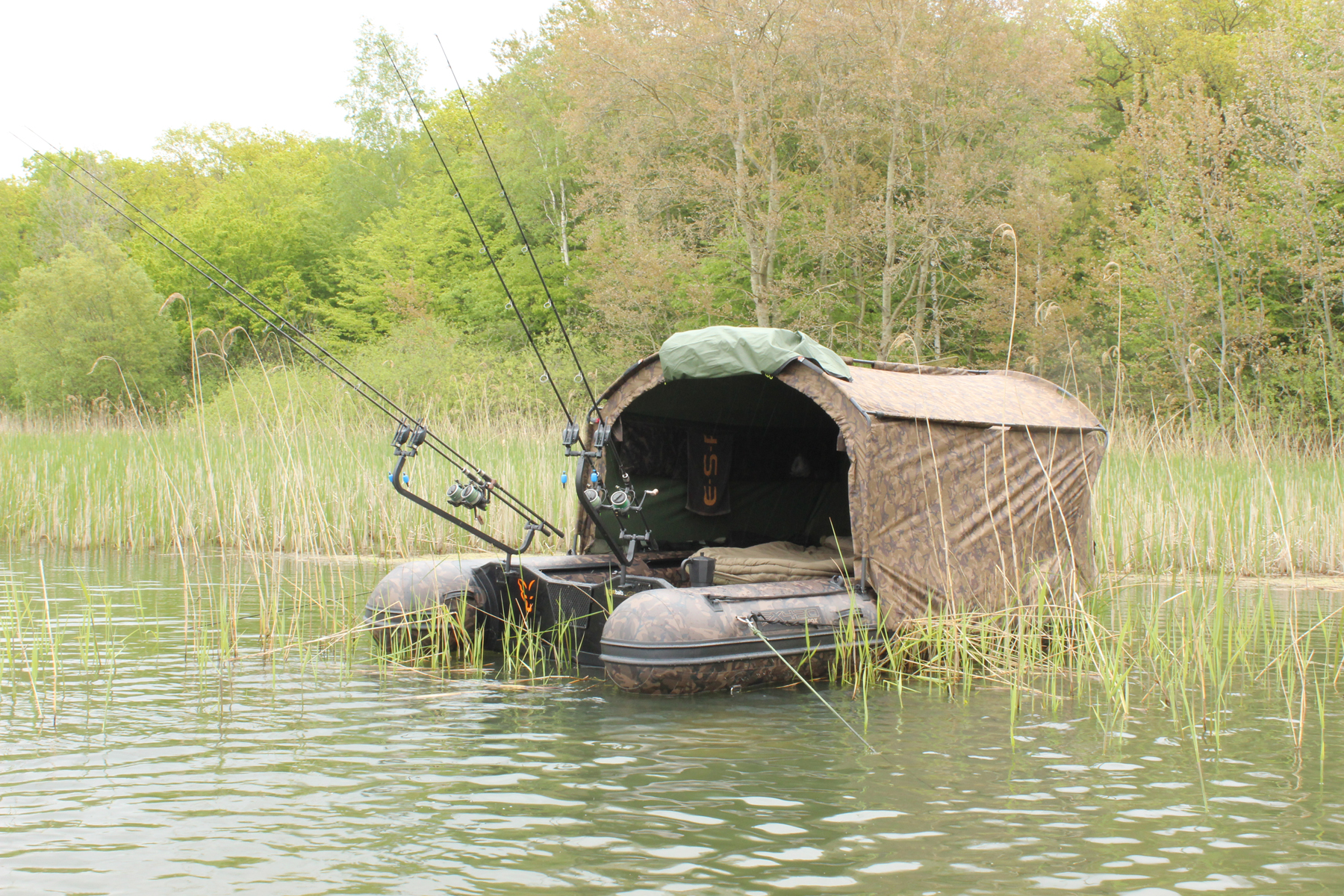 Romeo Eyl angelt erfolgreich auf Karpfen in Nordfrankreich mit Dickenmittel 2. 0 Boilies von Naturebaits