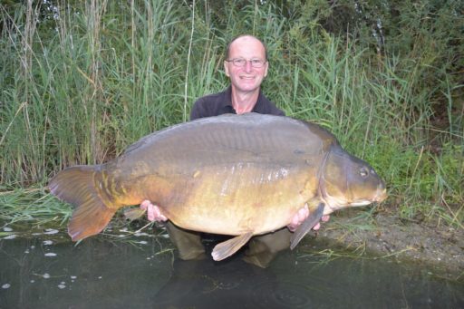 Andreas Heinz kennt das Geheimnis der Sommerkarpfen und fängt sie mit Dickenmittel 2.0 Boilies von Naturebaits