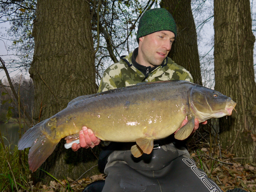Philipp Magenheimer angelt im Winter erfolgreich auf Karpfen mit dem Paster von Naturebaits