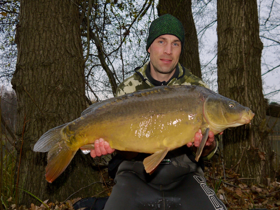 Philipp Magenheimer angelt im Winter erfolgreich auf Karpfen mit dem Paster von Naturebaits