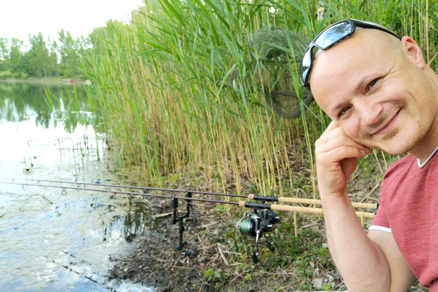 Chris Ackermann berichtet bei Naturebaits über seine Oberflächenangelei auf Karpfen mit Schwimmbrot.
