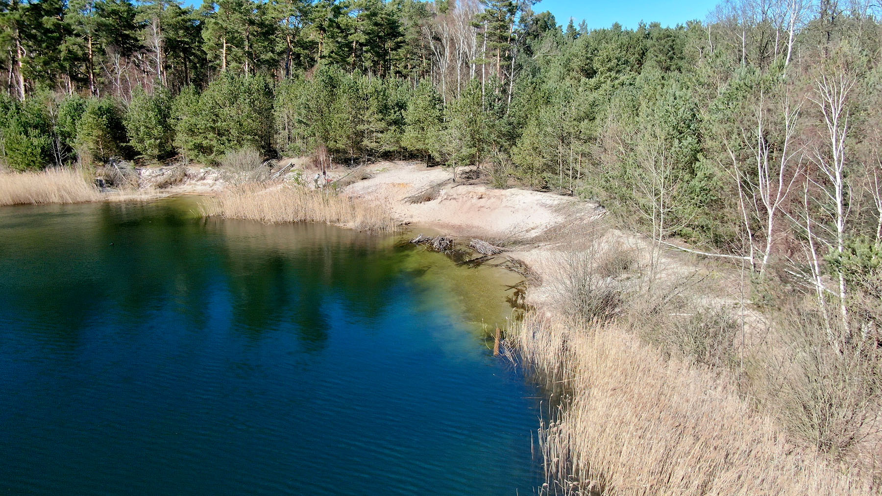 Philipp Magenheimer berichtet wie tükisch das Karpfenangeln im Frühjahr sein kann - era ngelt mit Pop Ups, Groundbait und Liquids von Naturebaits